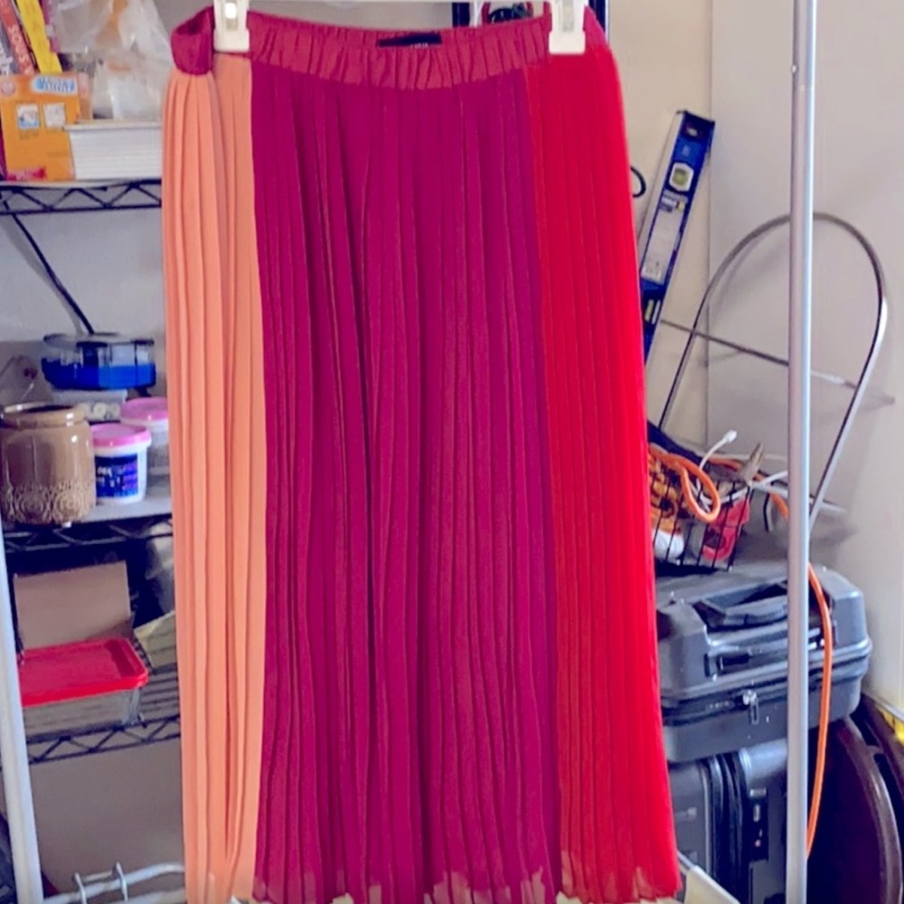 ISO skirt -0x,  XL or XXL